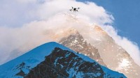 全球首次！中国无人机完成珠峰6000米海拔物资运输