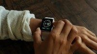 郭明錤：新Apple Watch屏幕尺寸将变大、厚度变薄
