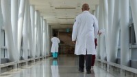首尔大学医院中止无限期停诊：韩国医改矛盾几时停