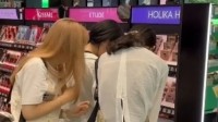 韩国免税店业绩堪忧 外国游客增加但大多只看不买