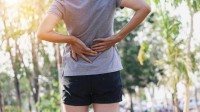柳叶刀：每天散步30分钟可有效减少腰痛复发