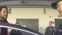 美国警察执行任务 却顺手偷走事主900美元现金
