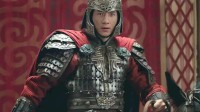 电影《传说》上映！AI复原27岁成龙 口碑两极分化