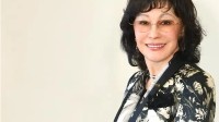“光荣女帝”将设立教育基金会 令网友赞不绝口