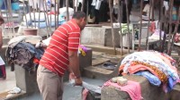 印度人肉洗衣厂 1000人每天能洗20万件