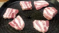 韩国一片烤五花肉26元惹众怒：不要对灵魂食物下手
