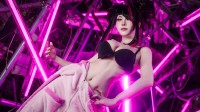 国外美女cos《街头霸王6》韩蛛俐：邪魅甜美摄人心魄