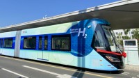 国内首列氢能源智轨电车投运！一次加氢跑200多公里