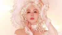 张雨绮新写真穿了Lolita 网友：不像公主倒像白皇后