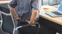 网传久躺比久坐更伤身体？官方:都没好处 但久躺好点