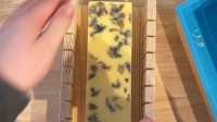 美国网红用自己的脂肪做了一块肥皂 网友：下不去手