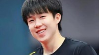 王楚钦说单打出局跟球拍无关：兼顾三项太累超出想象