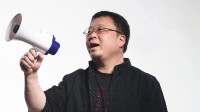 罗永浩再炮轰郑刚：流氓手法 没完没了地污言秽语