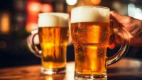 年轻人为何不爱喝啤酒了？啤酒三巨头销量均下滑