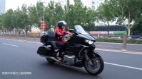 魏建军亲测长城8缸灵魂摩托 打造中国最易驾驭的重机