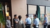 老人在星巴克门口被驱赶？星巴克回应：长期影响营业