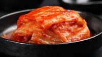 韩国多家企业中断泡菜销售 紧急进口中国产大白菜