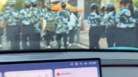 小米SU7智能识别出bug：将军训学生全部识别成交警