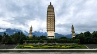 博主怒赞华为三折叠AI消除功能:轻轻一点就是私人景区
