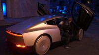特斯拉无人驾驶出租车成本低于3万美元！2026年生产