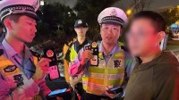 男子酒驾被拦 一查驾驶证竟然是捡来的