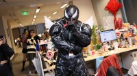 《毒液3》毒液本液也来模仿向佐了！动作姿态超搞笑