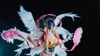 日本妹子COS《数码宝贝》：童年女神天女兽