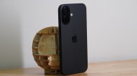 iPhone16手机IGN 8分：性价比很高 用起来舒适