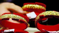 黄金饰品价格一路走高 90后00后年轻人成为购金主力