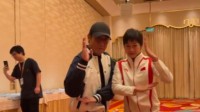 全红婵晒了好多人模仿向佐 网友：已经变成时尚符号了