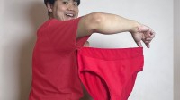 低成本小哥COS假面骑士：有点重口了！