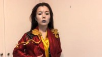 国外妹子COS《黑神话》亢金星君：冷艳妆造超还原！