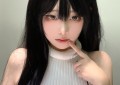 老公发小给他发黑丝制服照 胸前扣碗的囧图