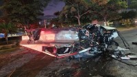 特斯拉赛博皮卡发生惨烈车祸 马斯克夸赞:这车真结实