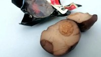 网购便宜卤蛋竟是仿生蛋？专家：正规的可放心食用