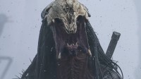 《铁血战士：劣地》铁血是绝对主角 艾丽范宁分饰多角