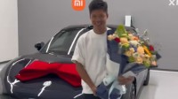 苏炳添晒新车：喜提钻石黑小米SU7 多谢雷总！