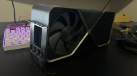 英伟达RTX 4090 Ti再次曝光！四槽厚 尺寸太夸张