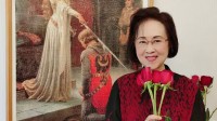 六公主放《月朦胧鸟朦胧》悼念琼瑶：但愿同入梦！