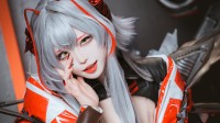 韩国美女COS《明日方舟》维什戴尔：细腰美腿异格W