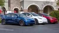 又遭起诉！ModelY锁车后仍能从外部开门致车主遇袭
