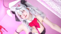 樱花妹COS“兔子洞”初音未来 胶衣网袜破洞黑丝