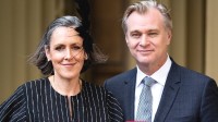 诺兰导演与妻子被授予爵士头衔 英国国王看过奥本海默