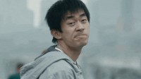 脑瘫演的太好了!易烊千玺新片今日正式上映 你看了吗?