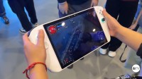 腾讯游戏掌机实物曝光！支持裸眼3D 体型硕大