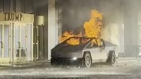 特斯拉Cybertruck发生爆炸 马斯克称与车辆本身无关