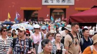 入境游火爆 小语种导游大量缺人：有导游日入超千元