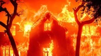 美国大火超4000座建筑受损！至少6人死亡