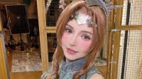 碍事梨体模沉迷COS爱丽丝！但这次穿FF4女主的衣服!