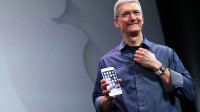 库克罕见谈及个人生活：AppleWatch曾救父亲的命